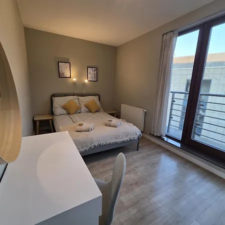 Centrum Krawiecka 1 Апартаменти