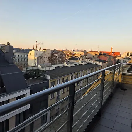 Апартаменти Centrum Krawiecka 1 Вроцлав