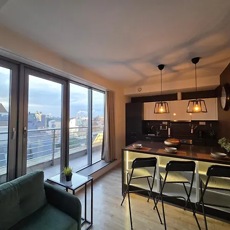 Centrum Krawiecka 1 アパート *