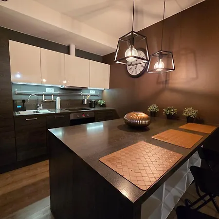 Centrum Krawiecka 1 *