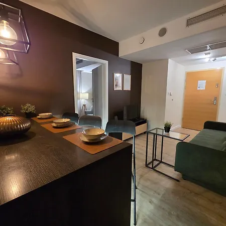 Centrum Krawiecka 1 Апартаменти *